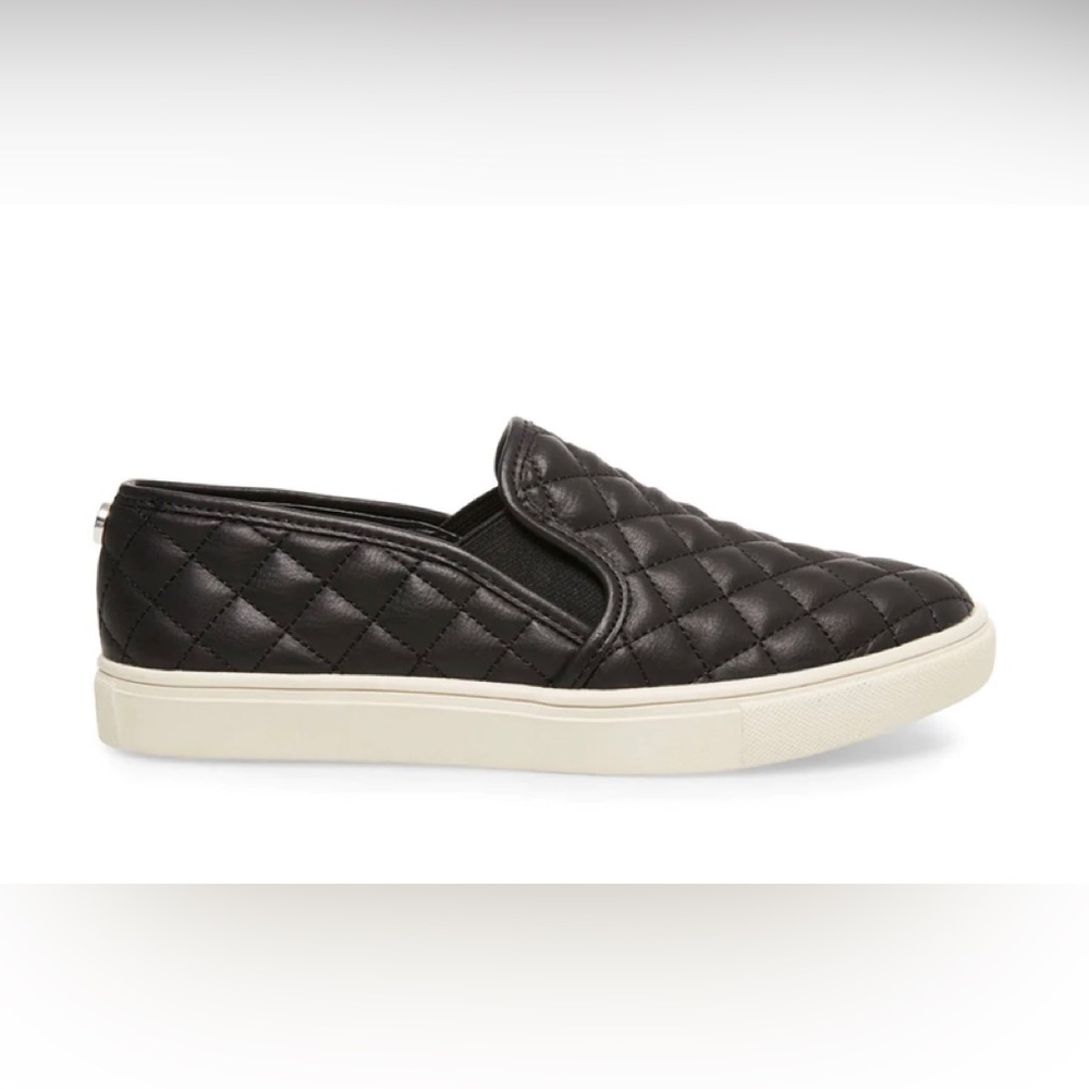Steve Madden Slip on Sneaker